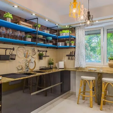 Апартаменты Arthitekt - Stylish 1br Near Afi Cotroceni